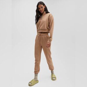 Aritzia TNA Cozy Fleece Tan Brown Camel cotton high waist casual sweatpants XS